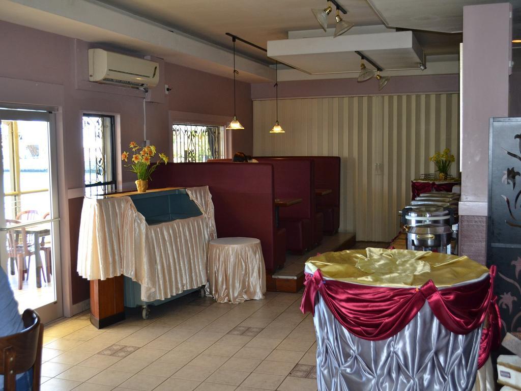 West Plaza Malakal Hotel Koror Kültér fotó