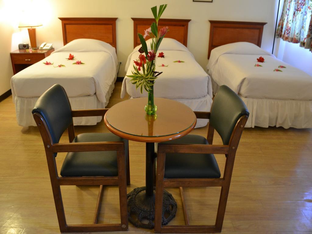 West Plaza Malakal Hotel Koror Kültér fotó