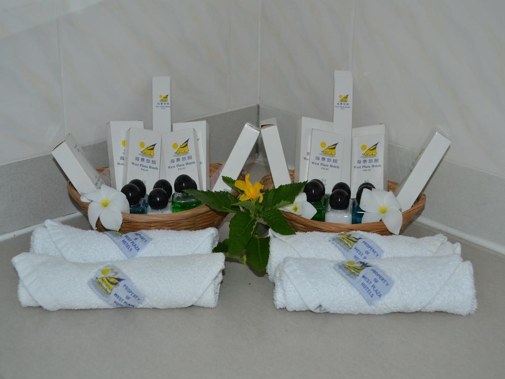 West Plaza Malakal Hotel Koror Kültér fotó