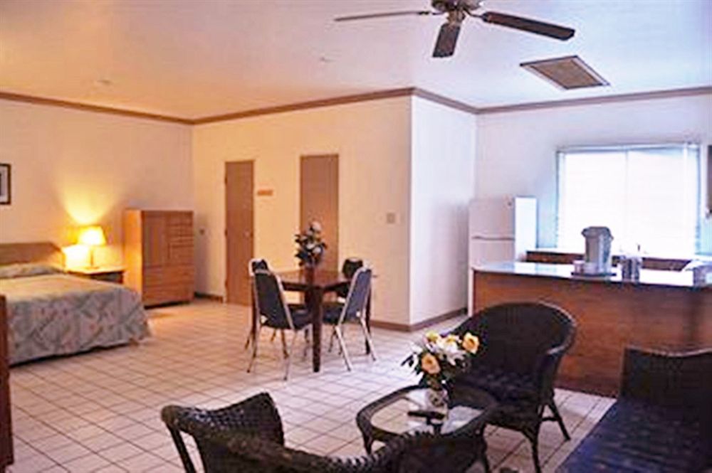 West Plaza Malakal Hotel Koror Kültér fotó