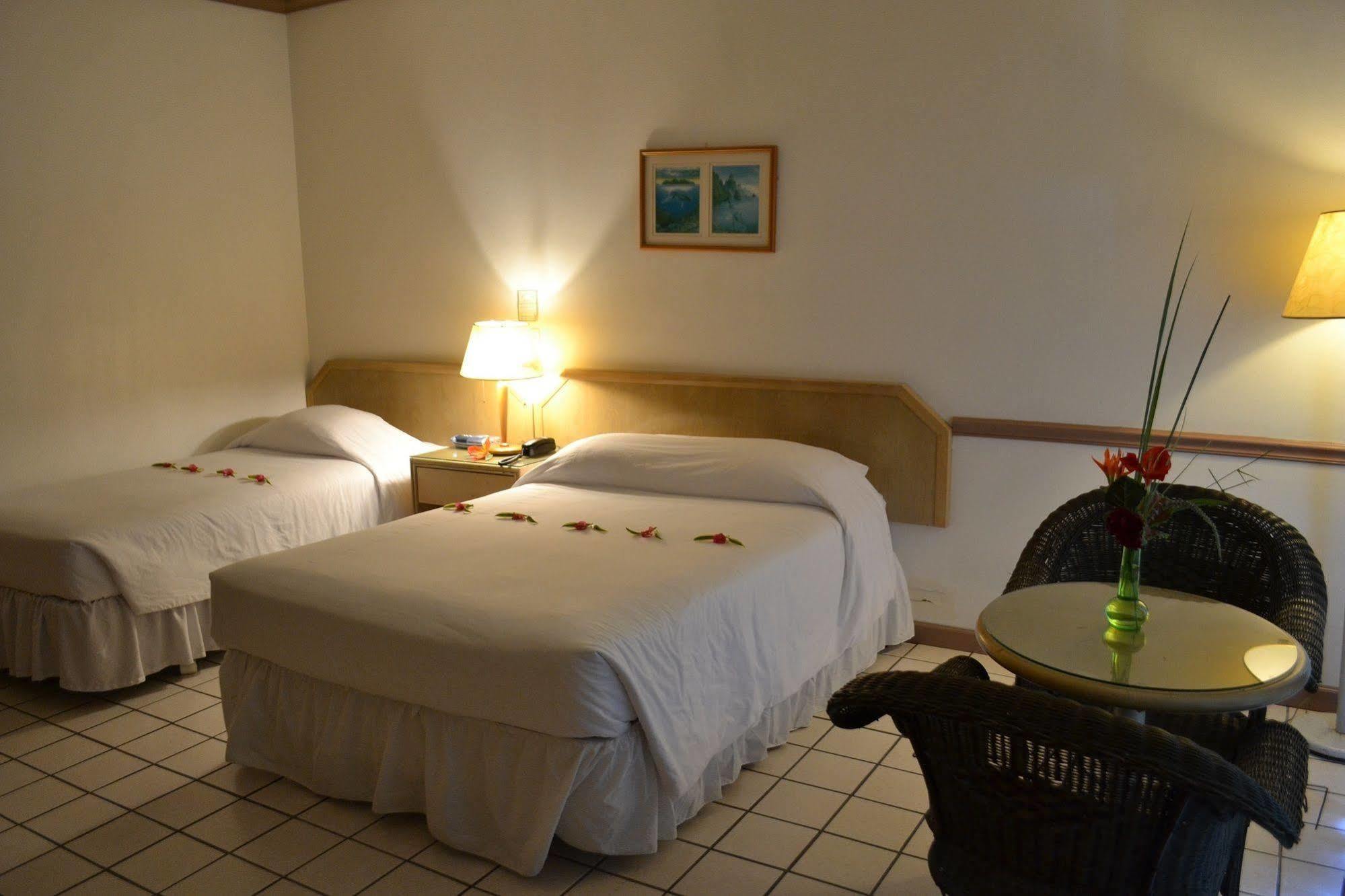 West Plaza Malakal Hotel Koror Kültér fotó