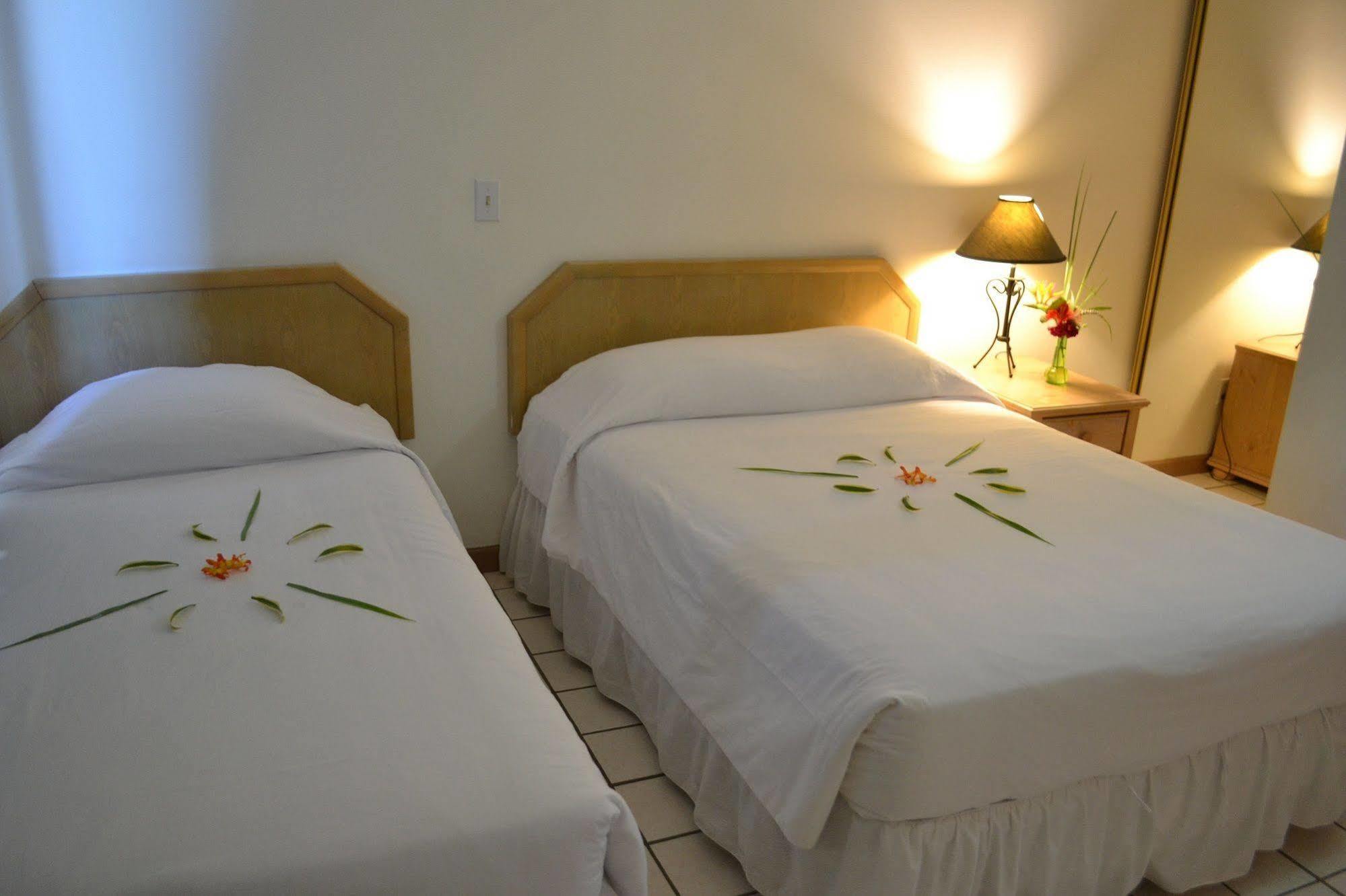 West Plaza Malakal Hotel Koror Kültér fotó